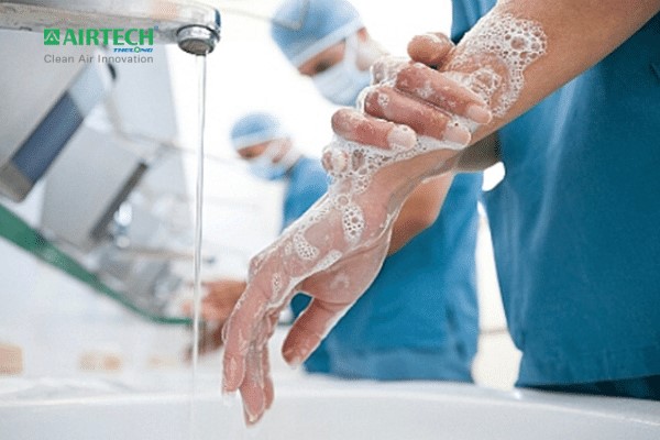 kiểm soát nhiễm khuẩn