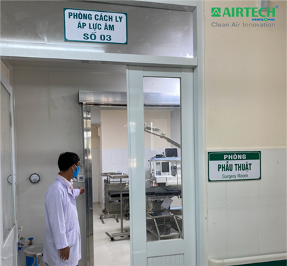 Phòng cách ly áp lực âm là gì? Công dụng của phòng cách ly